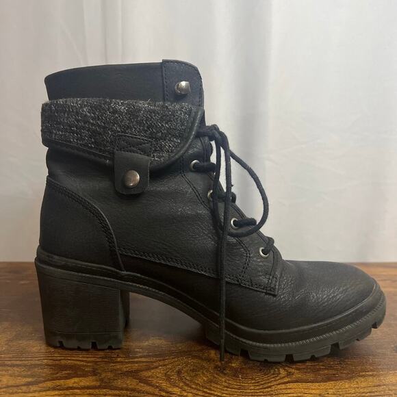 Black Ankle Boots Pop With Chunky Heel - Picture 11 of 15